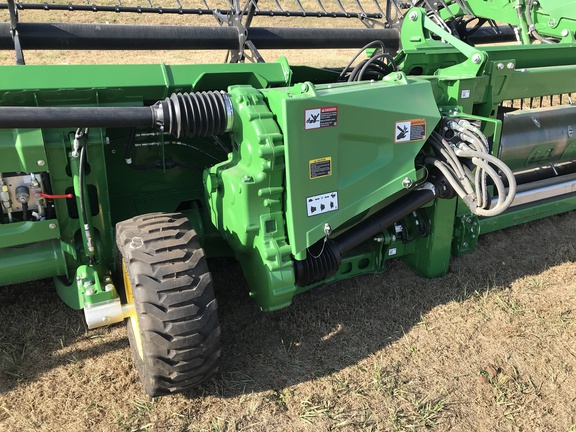 2023 John Deere HD40F Header Combine
