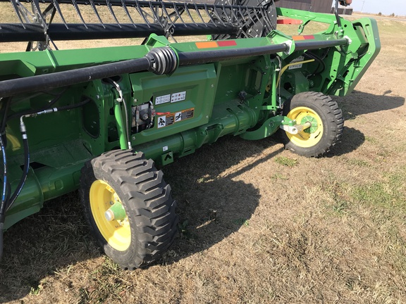 2023 John Deere HD40F Header Combine