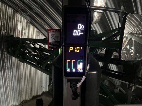 2023 John Deere 612R Sprayer/High Clearance