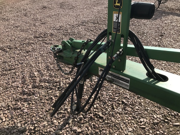 2009 John Deere 2210 Field Cultivator