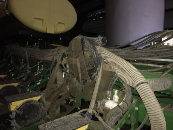 2024 John Deere 1775NT Planter