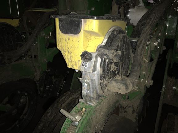 2024 John Deere 1775NT Planter