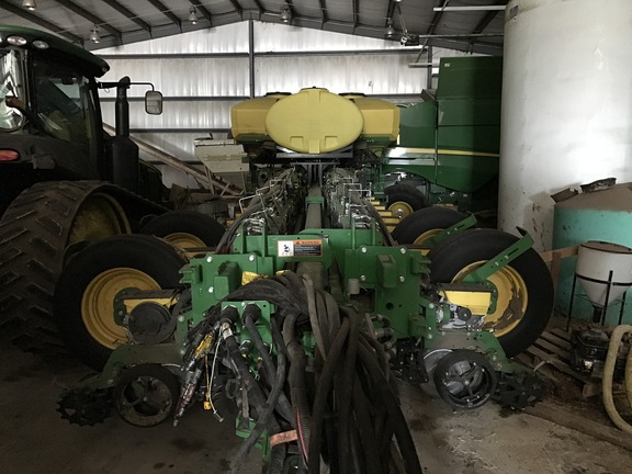2024 John Deere 1775NT Planter