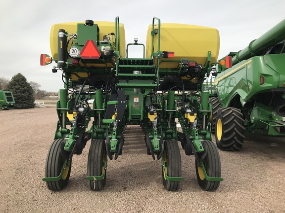 2024 John Deere 1775NT Planter