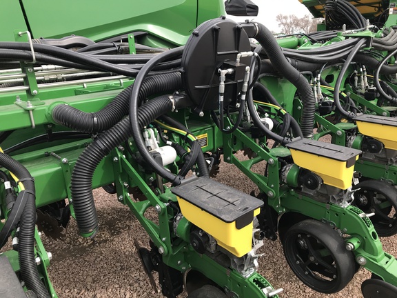 2024 John Deere 1775NT Planter