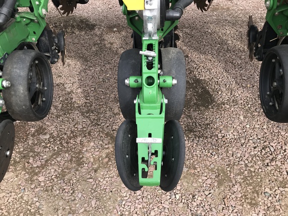 2024 John Deere 1775NT Planter