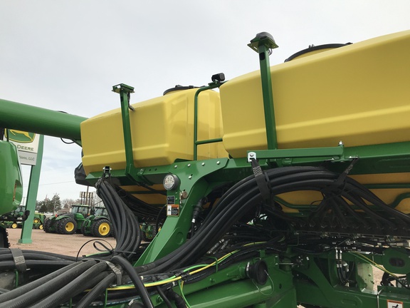 2024 John Deere 1775NT Planter