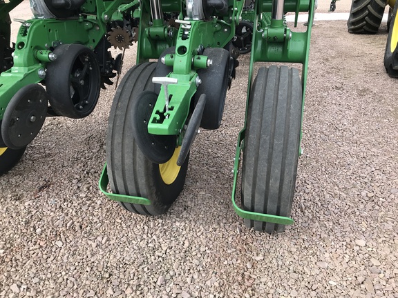 2024 John Deere 1775NT Planter