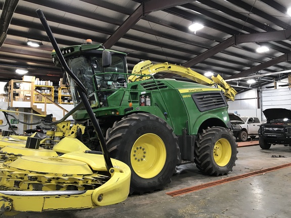 2022 John Deere 9900 Forage Harvester