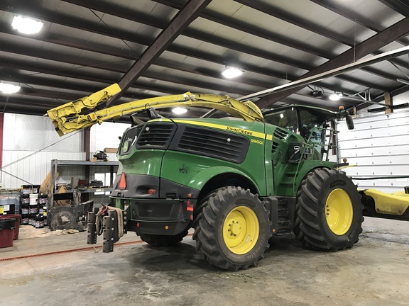 2022 John Deere 9900 Forage Harvester