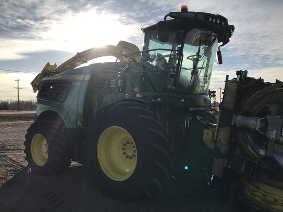 2022 John Deere 9900 Forage Harvester