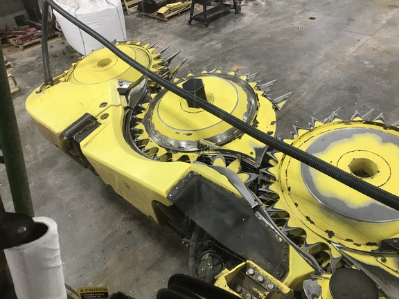 2021 John Deere 772 Header Forage