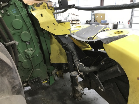 2021 John Deere 772 Header Forage