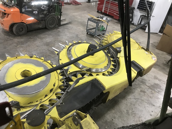 2021 John Deere 772 Header Forage