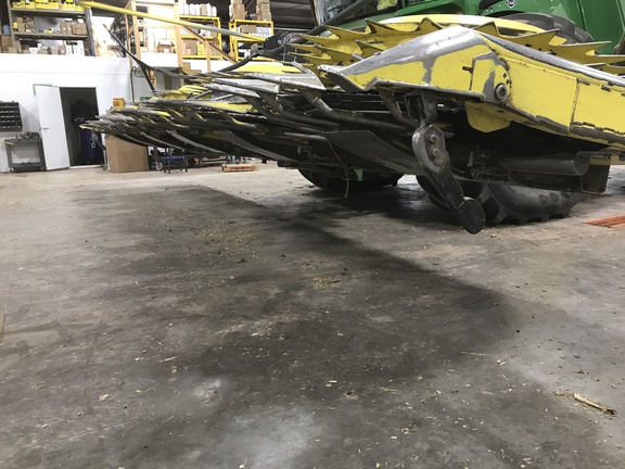2021 John Deere 772 Header Forage