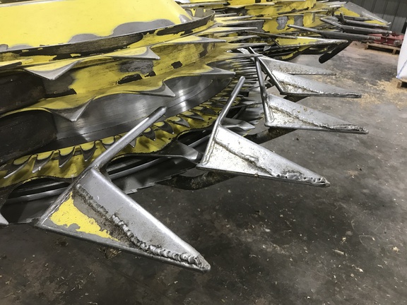 2021 John Deere 772 Header Forage