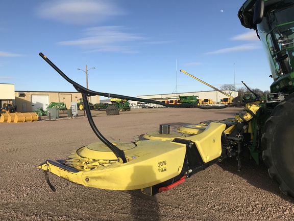 2021 John Deere 772 Header Forage