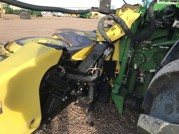 2021 John Deere 772 Header Forage