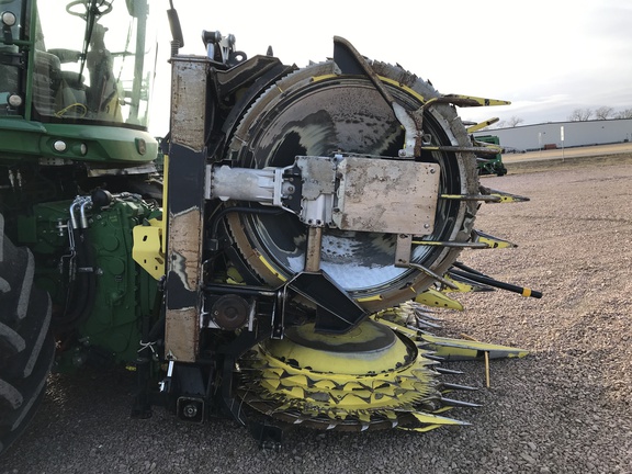 2021 John Deere 772 Header Forage