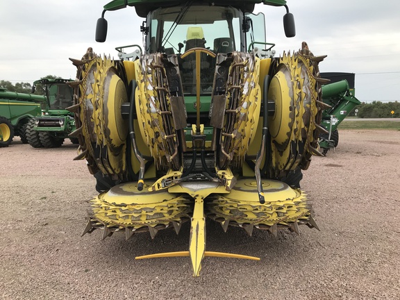 2021 John Deere 772 Header Forage