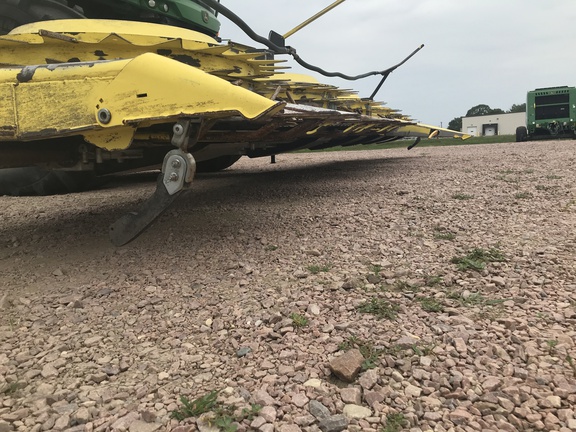 2021 John Deere 772 Header Forage