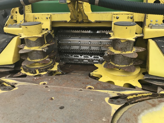 2021 John Deere 772 Header Forage
