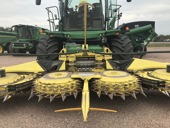 2021 John Deere 772 Header Forage