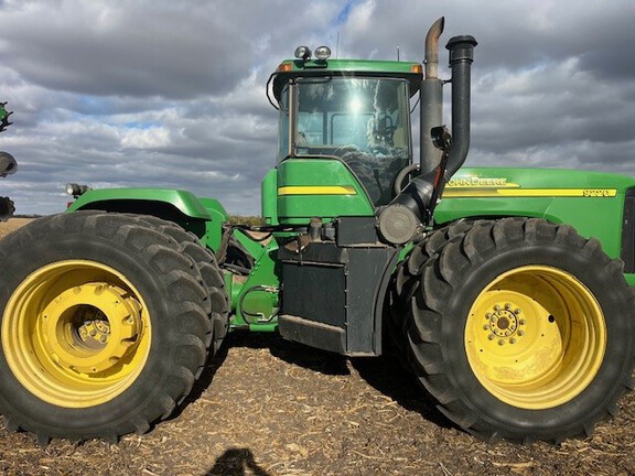 2005 John Deere 9220 Tractor 4WD