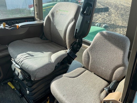 2005 John Deere 9220 Tractor 4WD