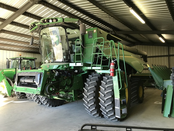 2023 John Deere S770 Combine