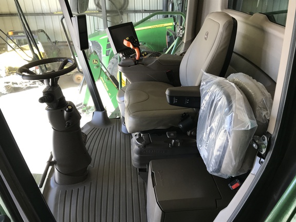 2023 John Deere S770 Combine