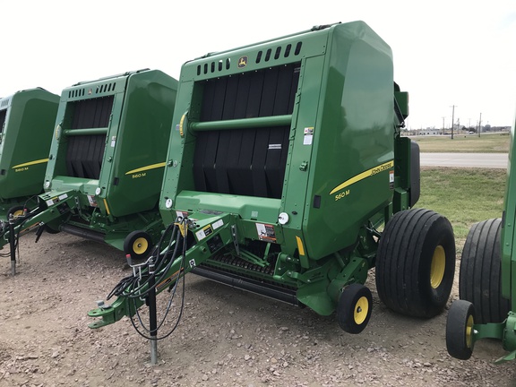 2021 John Deere 560M Baler/Round