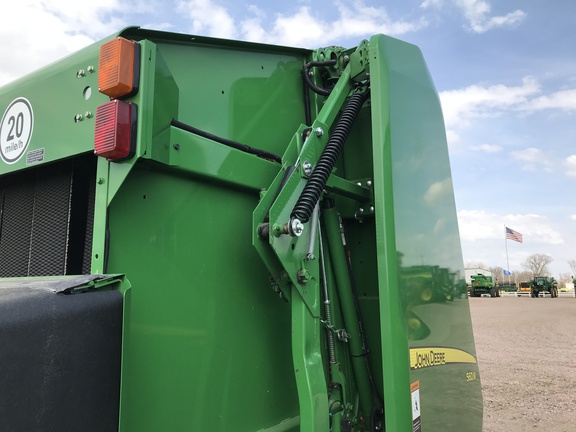 2021 John Deere 560M Baler/Round