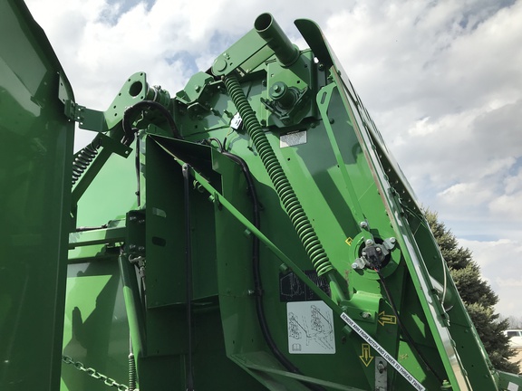 2021 John Deere 560M Baler/Round