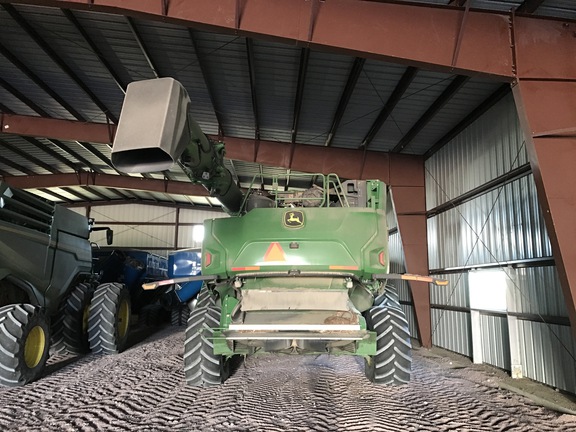 2022 John Deere X9 1100 Combine