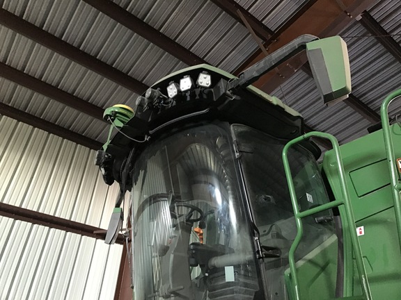 2022 John Deere X9 1100 Combine