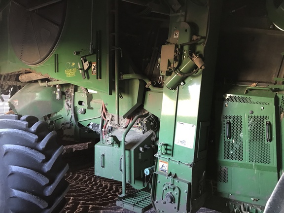 2022 John Deere X9 1100 Combine