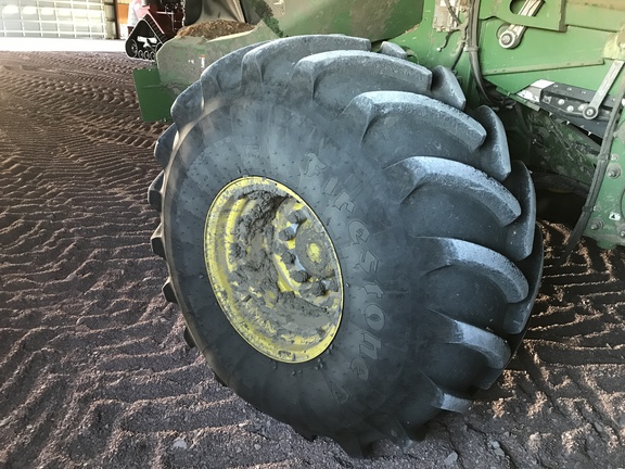 2022 John Deere X9 1100 Combine