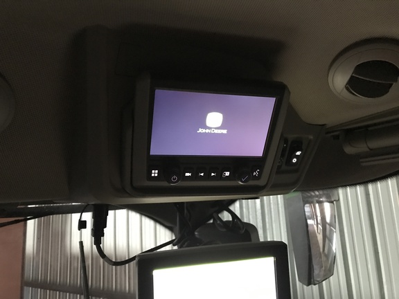 2022 John Deere X9 1100 Combine