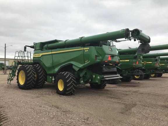 2022 John Deere X9 1100 Combine
