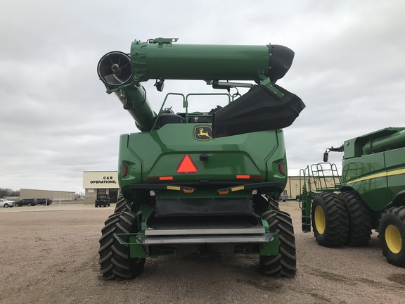 2022 John Deere X9 1100 Combine