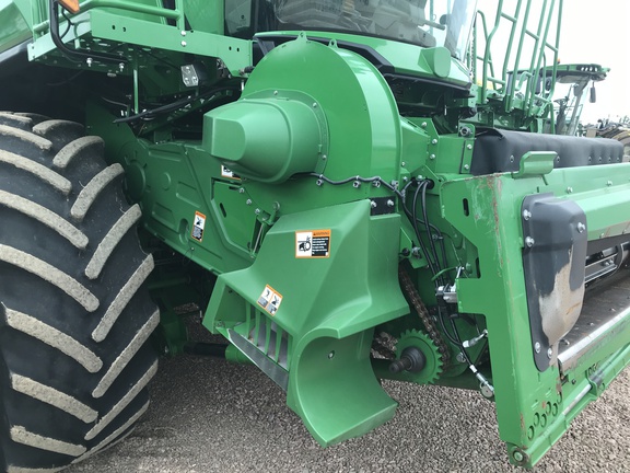2022 John Deere X9 1100 Combine