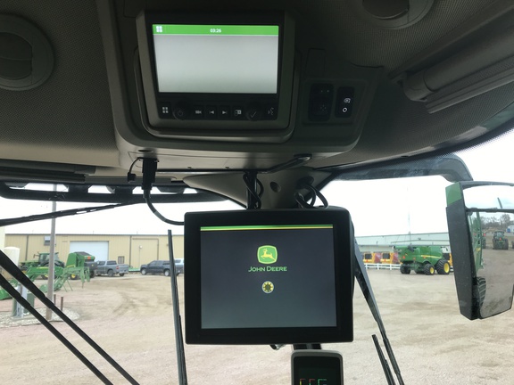 2022 John Deere X9 1100 Combine