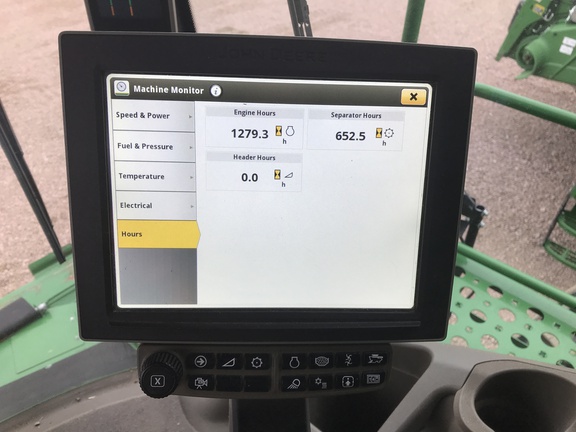 2022 John Deere X9 1100 Combine