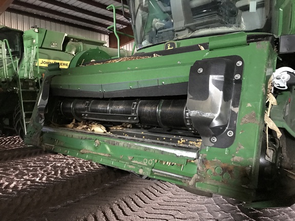 2022 John Deere X9 1100 Combine