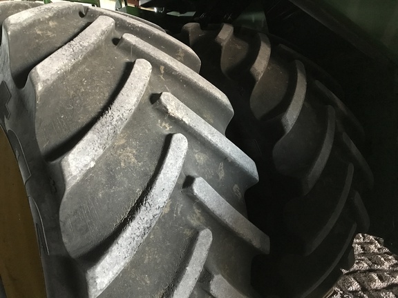 2022 John Deere X9 1100 Combine