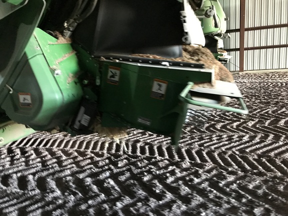 2022 John Deere X9 1100 Combine