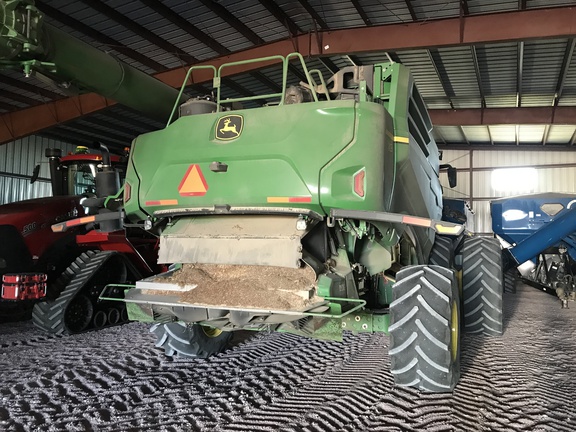 2022 John Deere X9 1100 Combine
