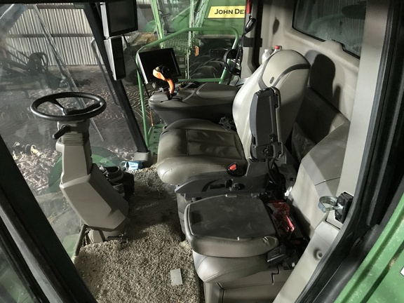 2022 John Deere X9 1100 Combine
