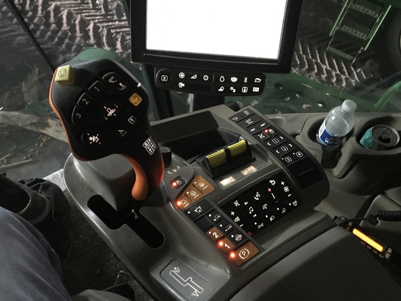 2022 John Deere X9 1100 Combine